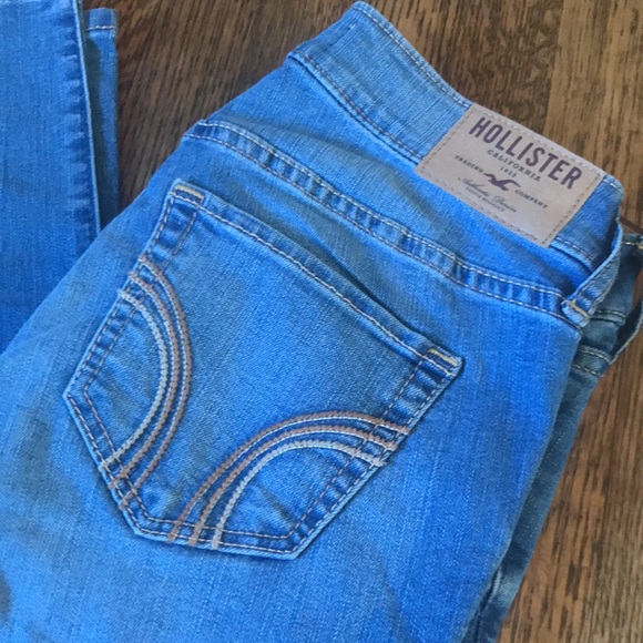 NWT Low Rise Hollister Super Skinny Jeans - Picture 3 of 6